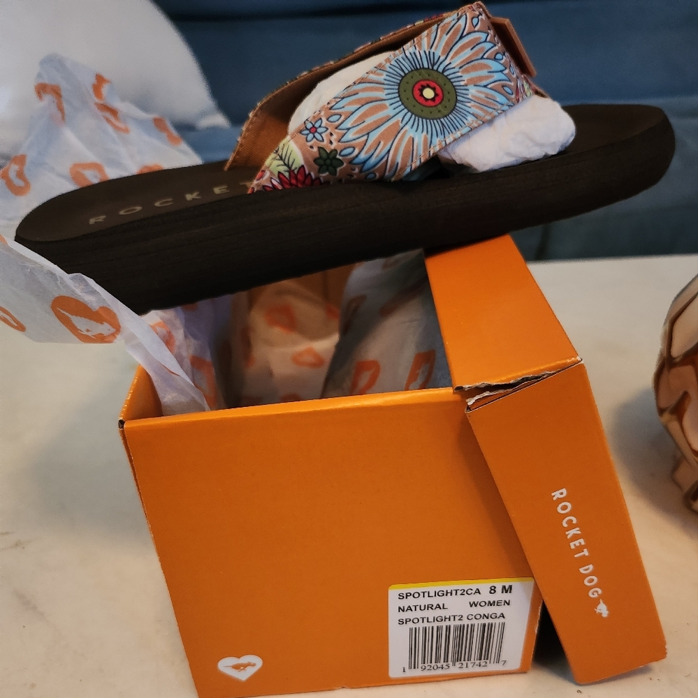 Rocket dog flip flop sandals - Picture 3 of 3